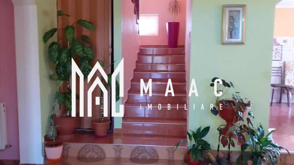 Casă spațioasă I 6 camere I Teren 845 mp I Zonă de Case I Priveliște Superbă - Poză 2