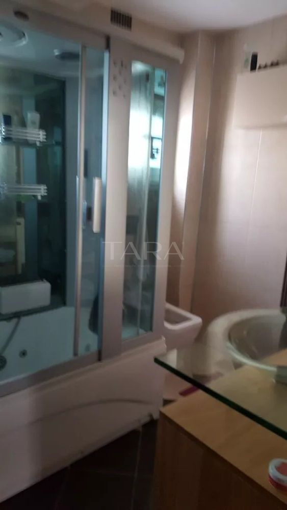 Apartament Spațios de 4 Camere în Andrei Mureșanu - Poză 9