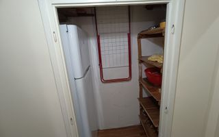 Garsonieră spațioasă de vânzare în zona istorică a Brașovului - Poză 7