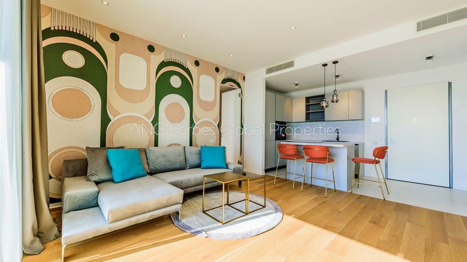 Apartamentul de la Malul Mării – Eleganță Contemporană în Inima Stațiunii - Poză 6