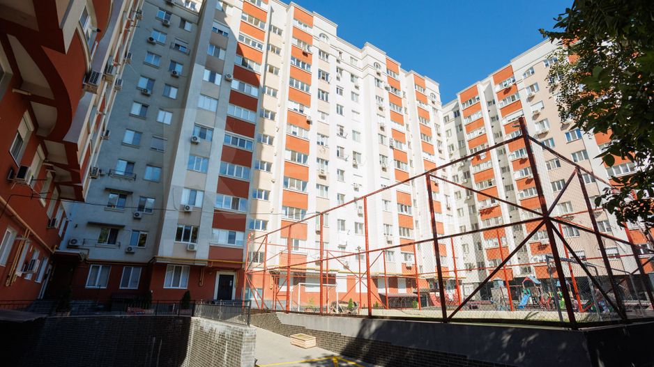 Vânzare, apartament, 3 camere 97 mp, str. Constantin Vârnav - Centru - Poză 2