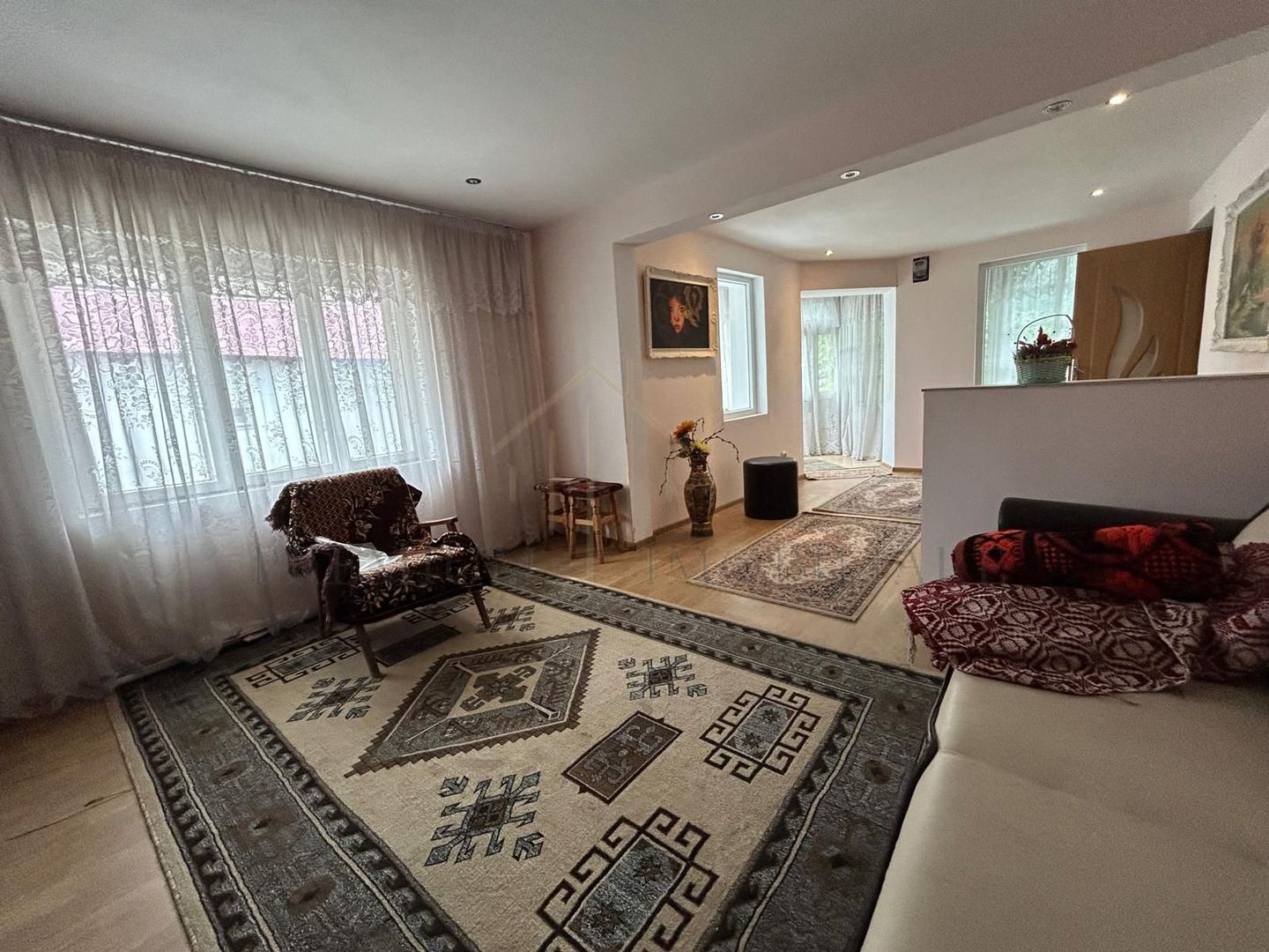 Proprietate de vânzare | 15 km de Onești, DN11 – direcția Bacău - Poză 2