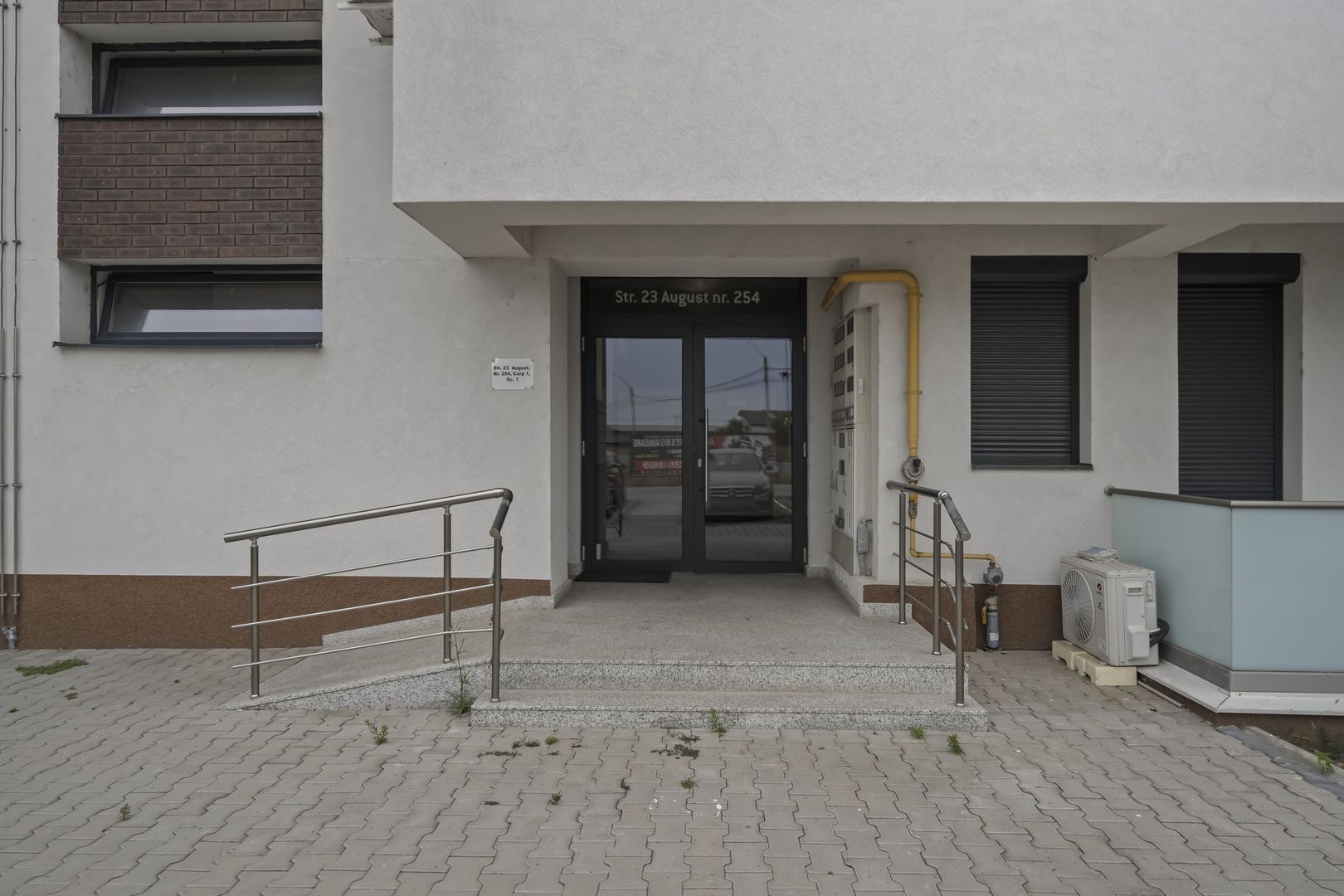 Apartament 2 Camere Otopeni SUPERB 23 august - Poză 18