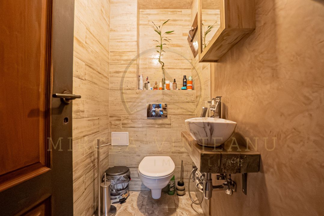 Casa P+1E de vanzare in Mamaia - Tabara Navodari - Poză 15