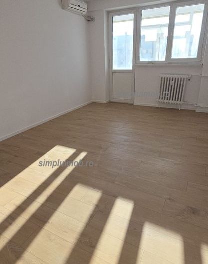 Decomandat renovat 3 camere Dna Ghica Colentina - Poză 1