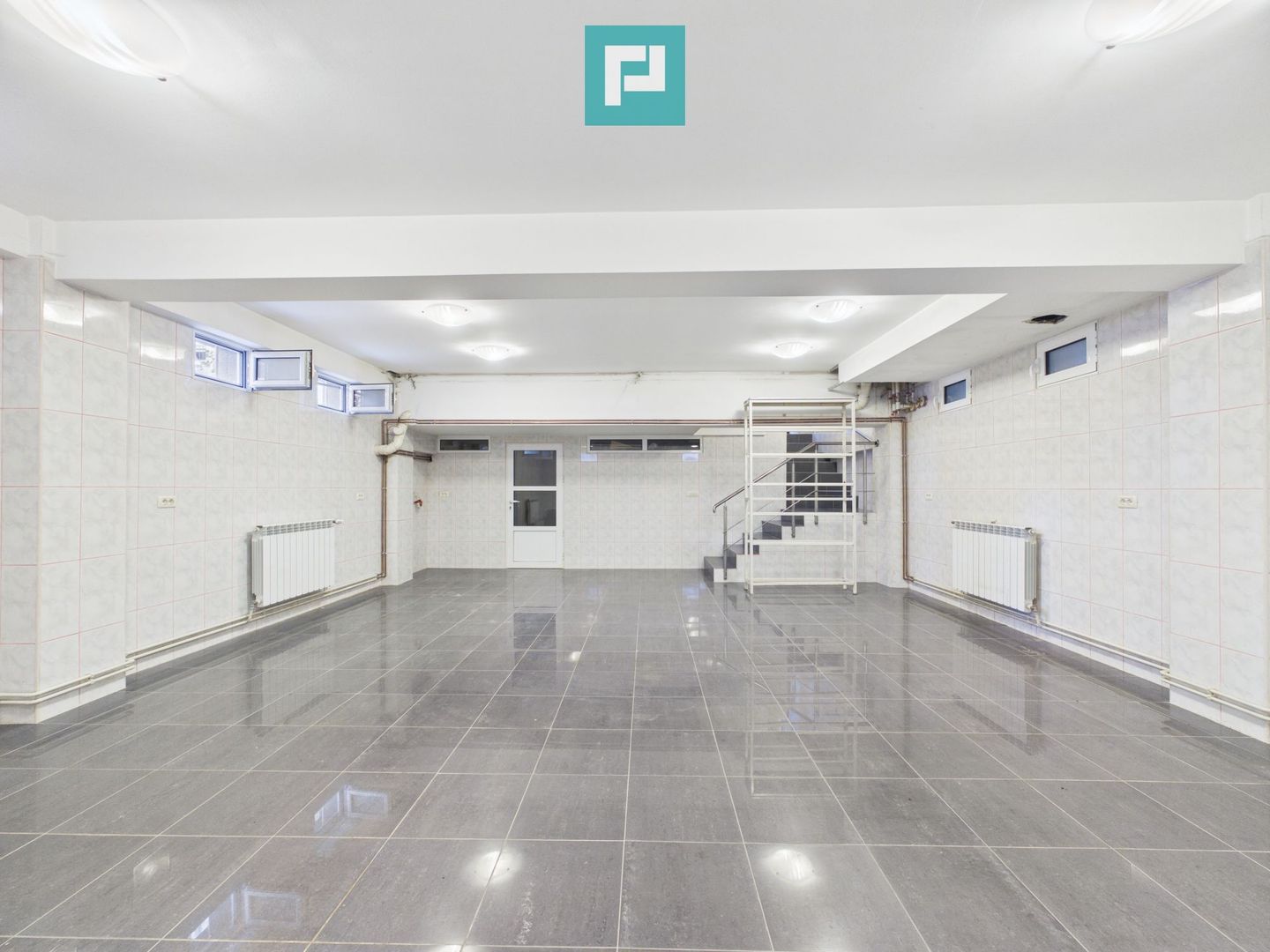 Imobil central cu destinație medicală, Arad - Poză 21