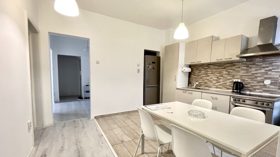 Apartament deosebit cu 3 camere, garaj, cu vedere unică la râul Bega - Poză 9