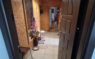 BRASADAS vinde ap 3 cam RENOVAT etaj 4/4 Carpati 2. - Poză 1