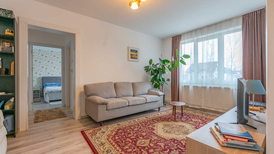 Închiriere Apartament 2 Camere în Brașov, Strada De Mijloc - Poză 1