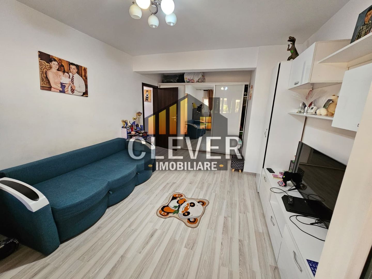 Apartament 2 camere Mobilat Utilat Loc de parcare Curte 60mp - Poză 1
