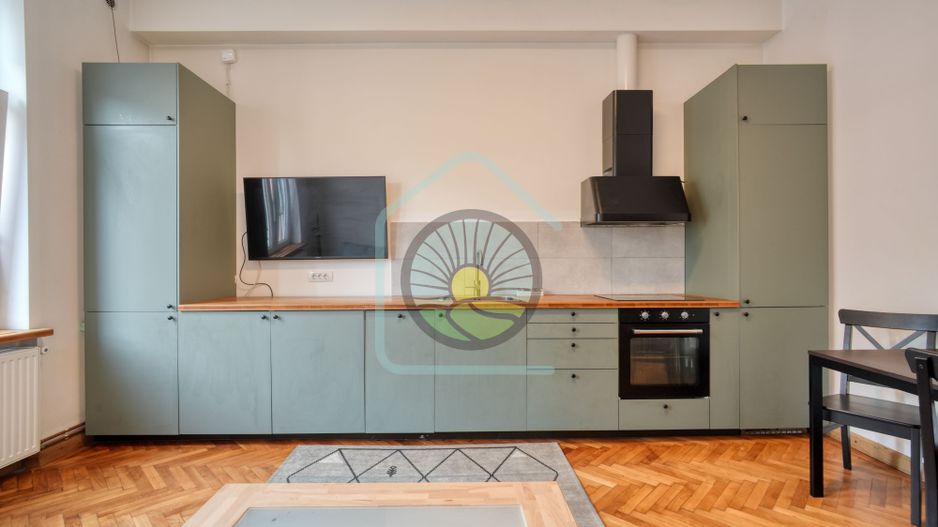 STUDIO IN CENTRUL BRASOVULUI - Poză 6