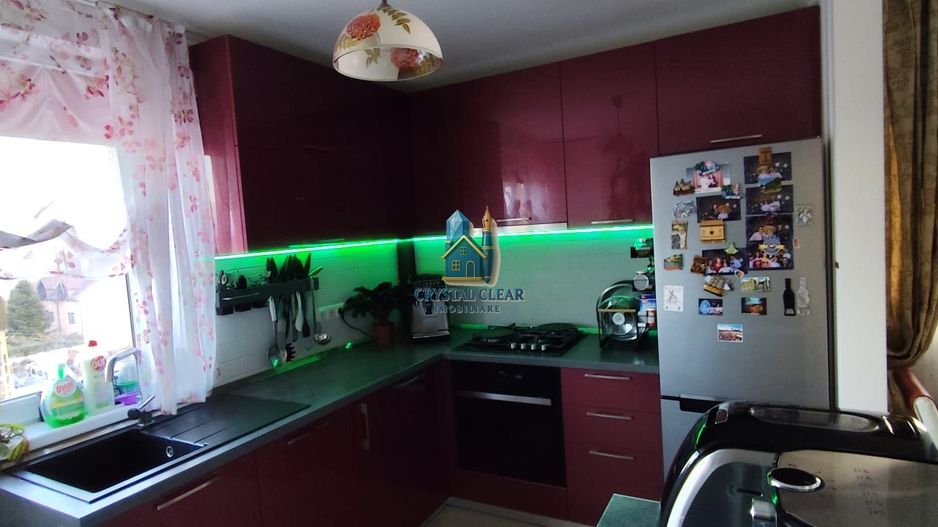 Apartament cu 3 camere + loc parcare - zona Podeni, str. Digului - Poză 8