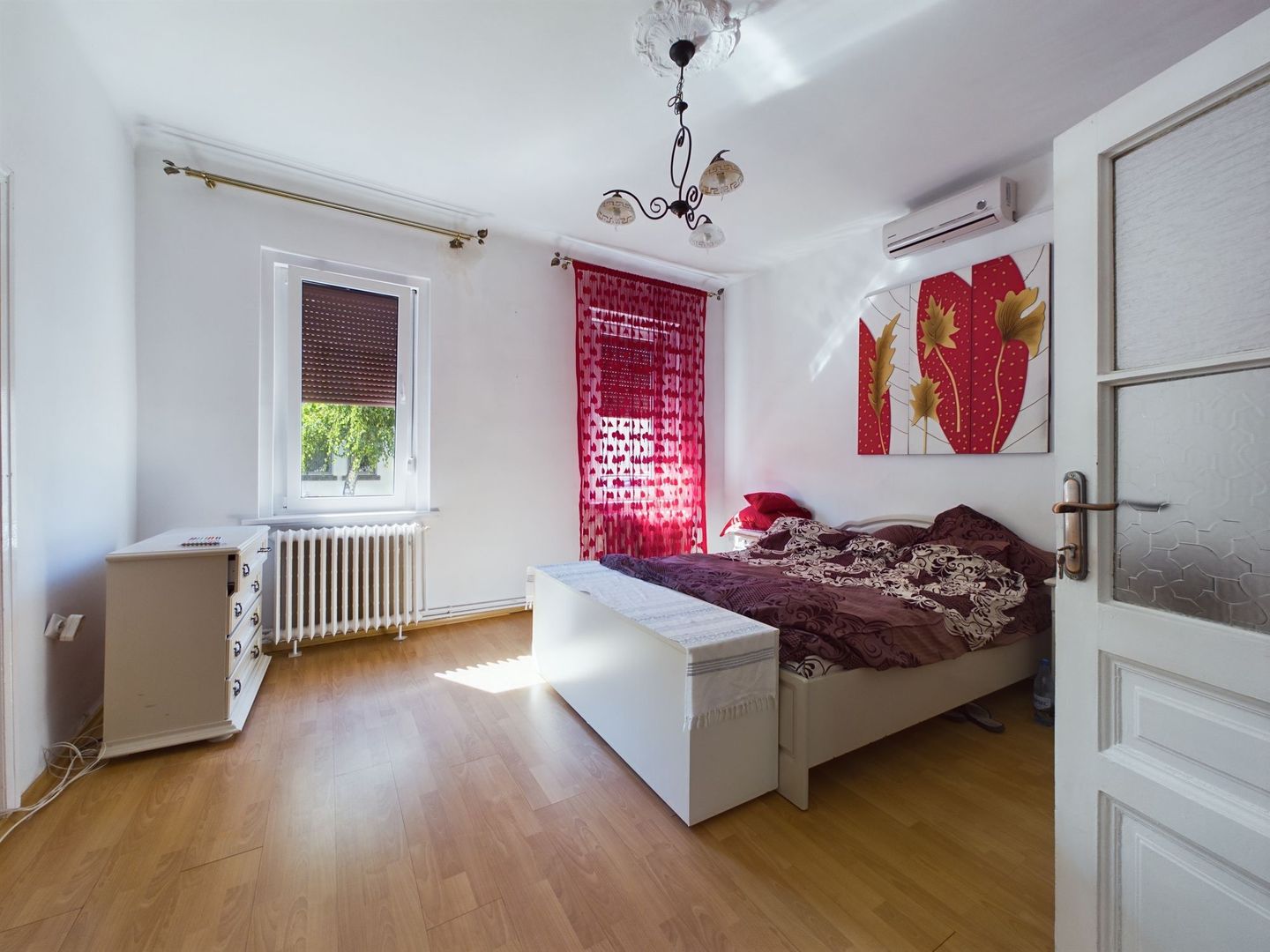 Casă individuală cu 4 camere, zonă centrală - Poză 21