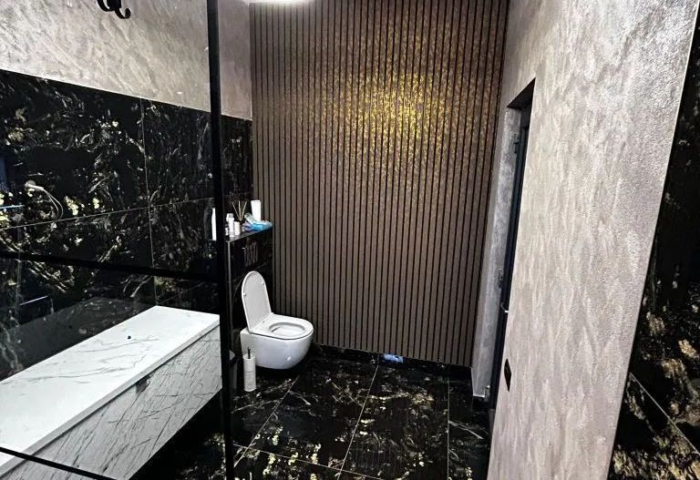 Casa- zona Metro - Poză 14