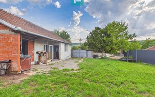 Casă cu 1.874 mp teren în Hidișelu de Sus - Poză 2