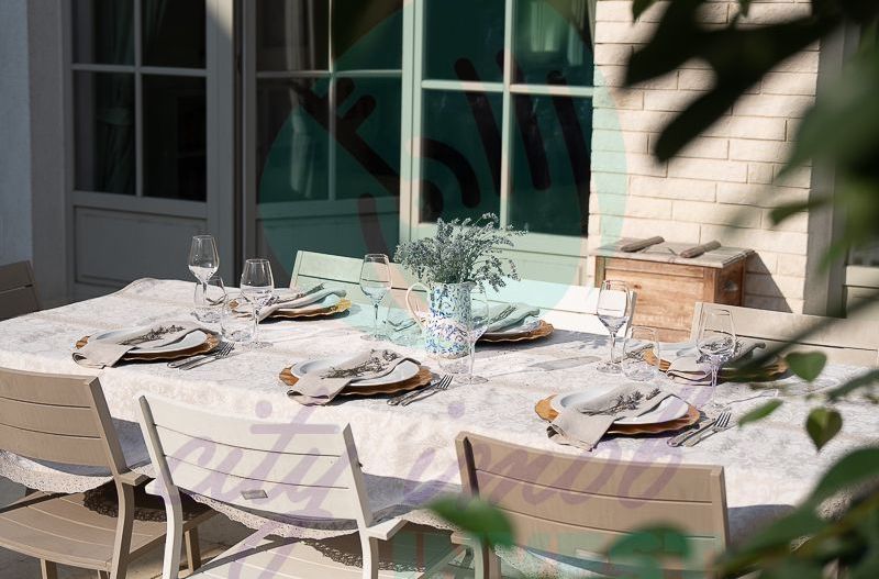 Unic și Elegant: Refugiul Provençal din Capitală - Poză 8