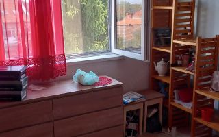 BRASADAS vinde ap 2 cam etaj 4/4 in zona CENTRALA. - Poză 1