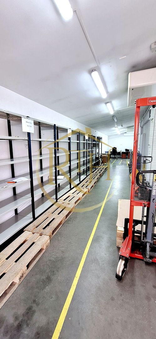 Oferim spre inchiriere spatiu de depozitare si birouri, zona Soarelui - Poză 6