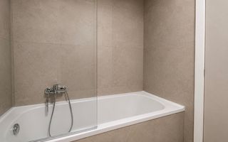 APARTAMENT 3 CAMERE PRIMA URBANA LOC DE PARCARE - Poză 8