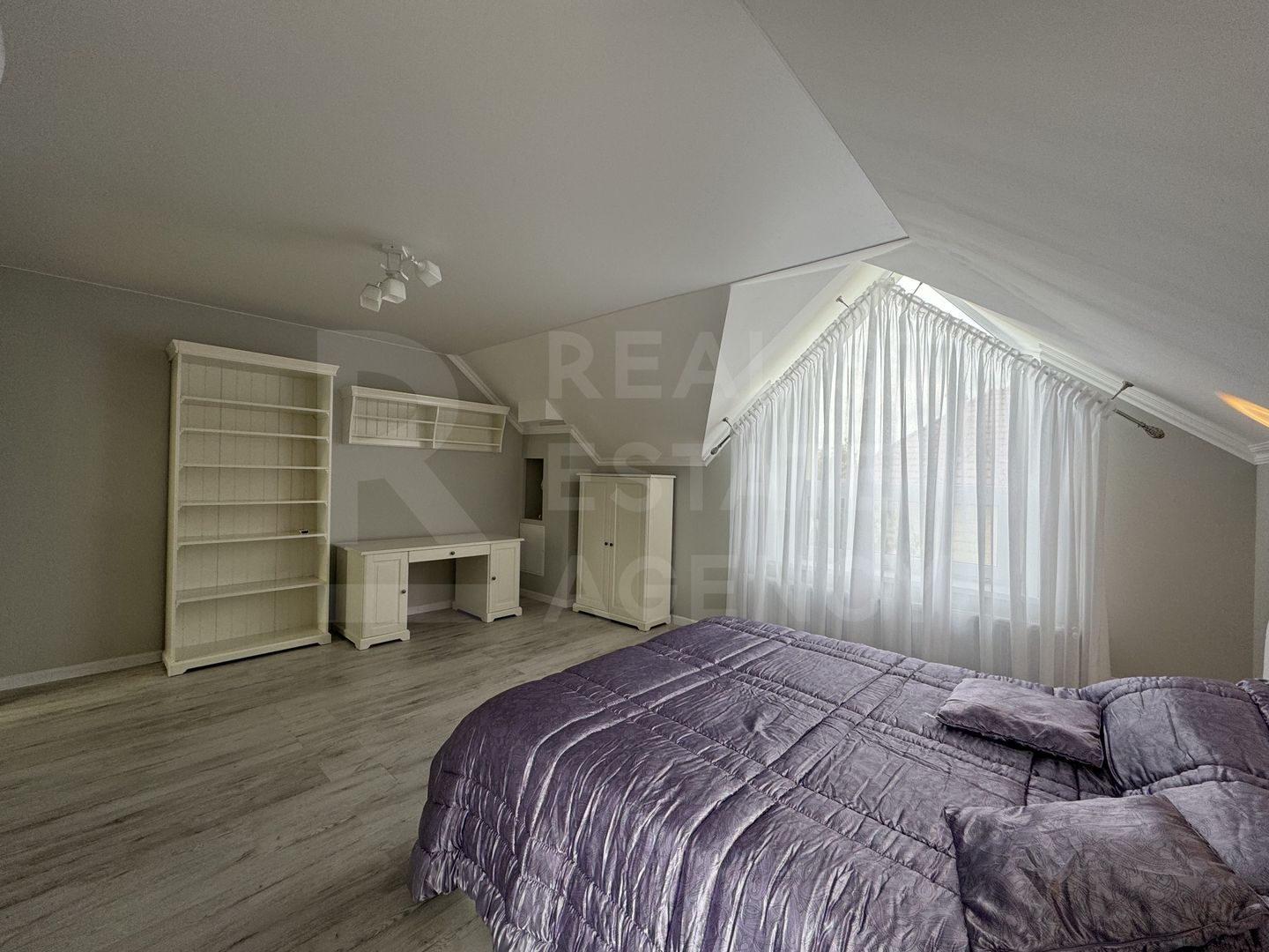 Chirie, casă, 3 camere, str. Pietrarilor, Centru - Poză 17