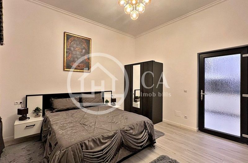 Apartament de vânzare cu 3 camere în zona centrală, Oradea - Poză 4