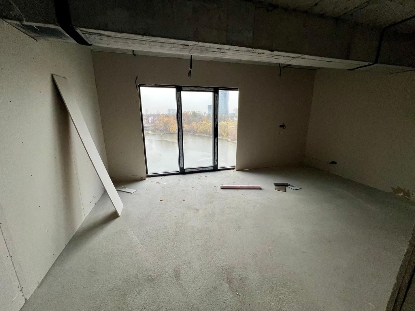 Apartament 3 camere in zona de Nord - Poză 4