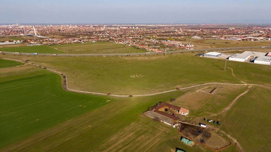 Teren de 107,000mp în zona industrială Zădareni - Poză 19