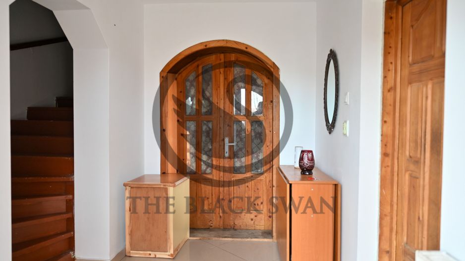 Casa cu 7 camere de vanzare | Zona Centrala, Baicoi | Comision 0% - Poză 19