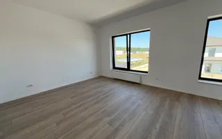 Casa individuala 5 camere, teren 704 mp - 163 mp utili, cel mai mare din zona - Poză 21
