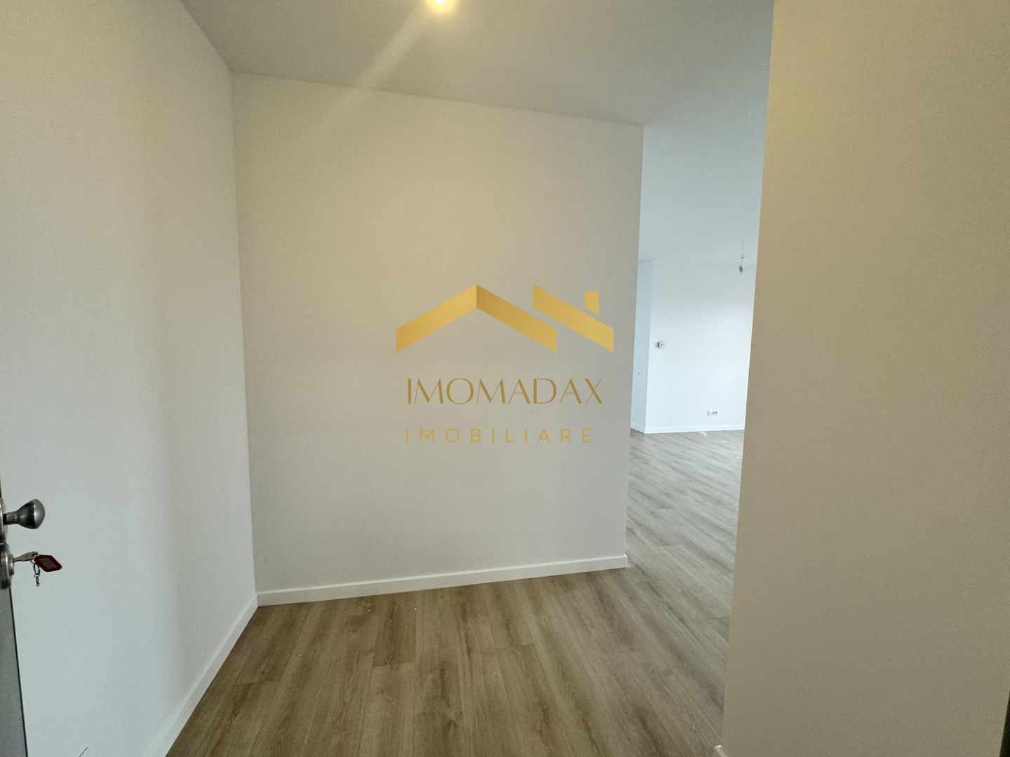 Aradului-Apartament 3 Camere-Centrala Proprie - Poză 3