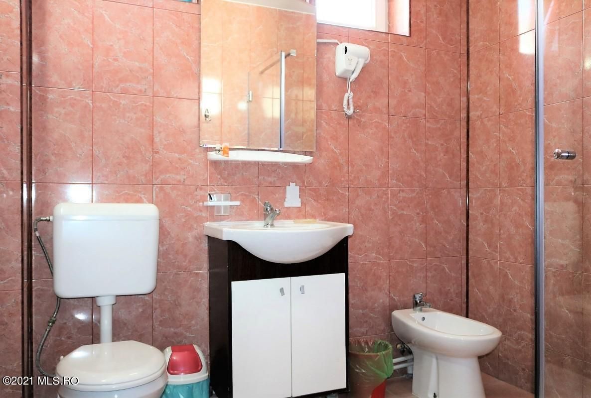 Mamaia Nord - Langa Mare, pensiune la cheie, 11 camere, 9 bai! - Poză 63