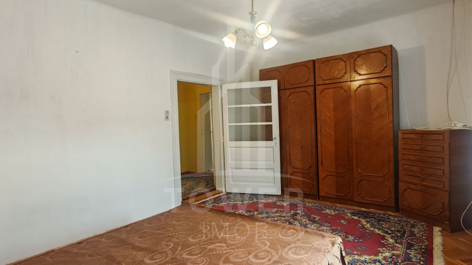 Casă individuală cu 3 camere, curte , în Sibiu, zona Lupeni - Poză 15