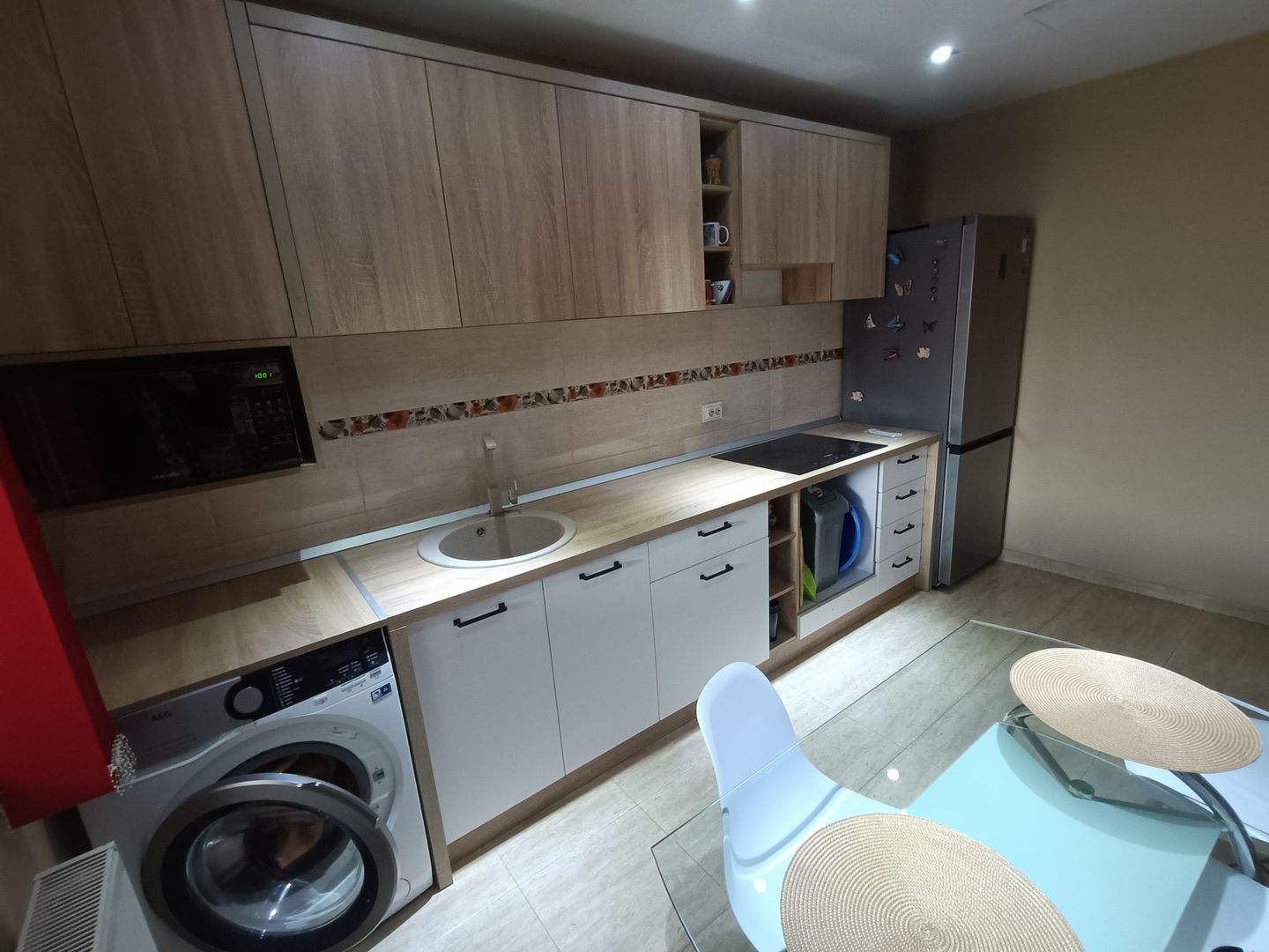 Casa cu 3 camere, 150 mpu, mobilata, utilata, garaj, curte, Ampoita - Poză 4