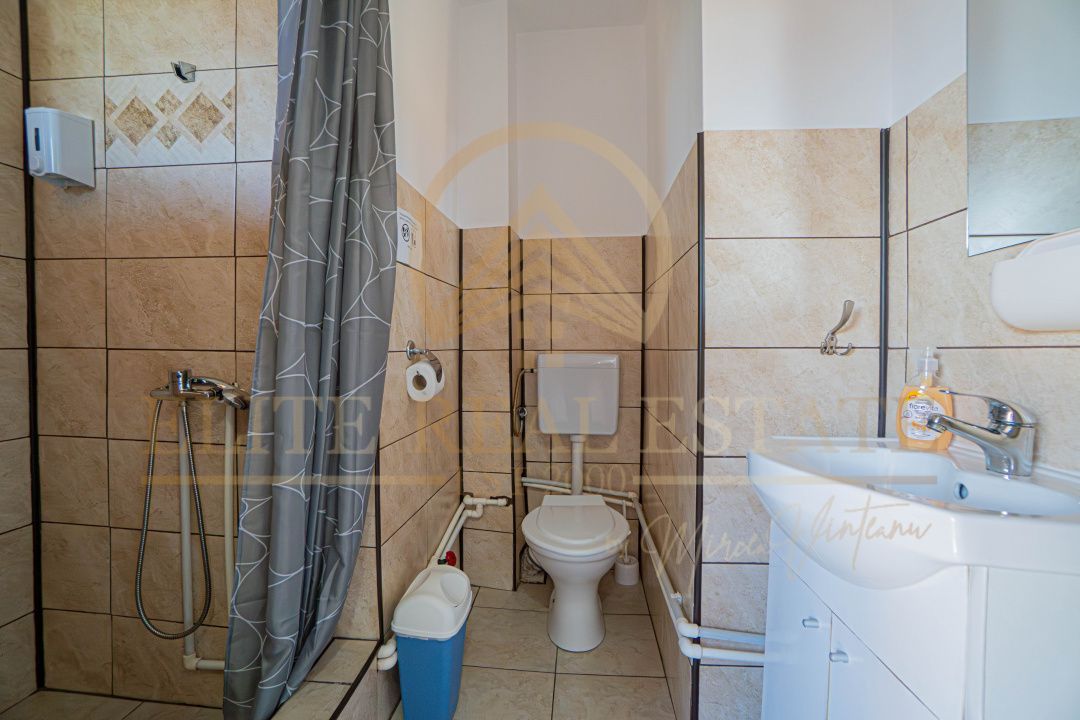 2 vile turistice - 13 camere - afacere la cheie! - Poză 22