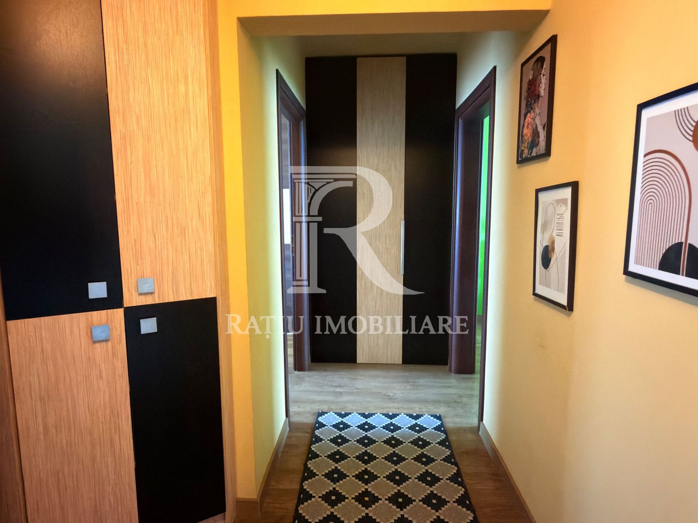 Apartament 3 camere | 2 dormitoare | Centrul Civic | Oradea - Poză 10