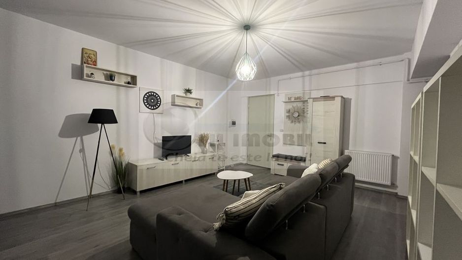 Apartament 2 camere decomandat + curte, zona Galata - 400€ - Poză 2