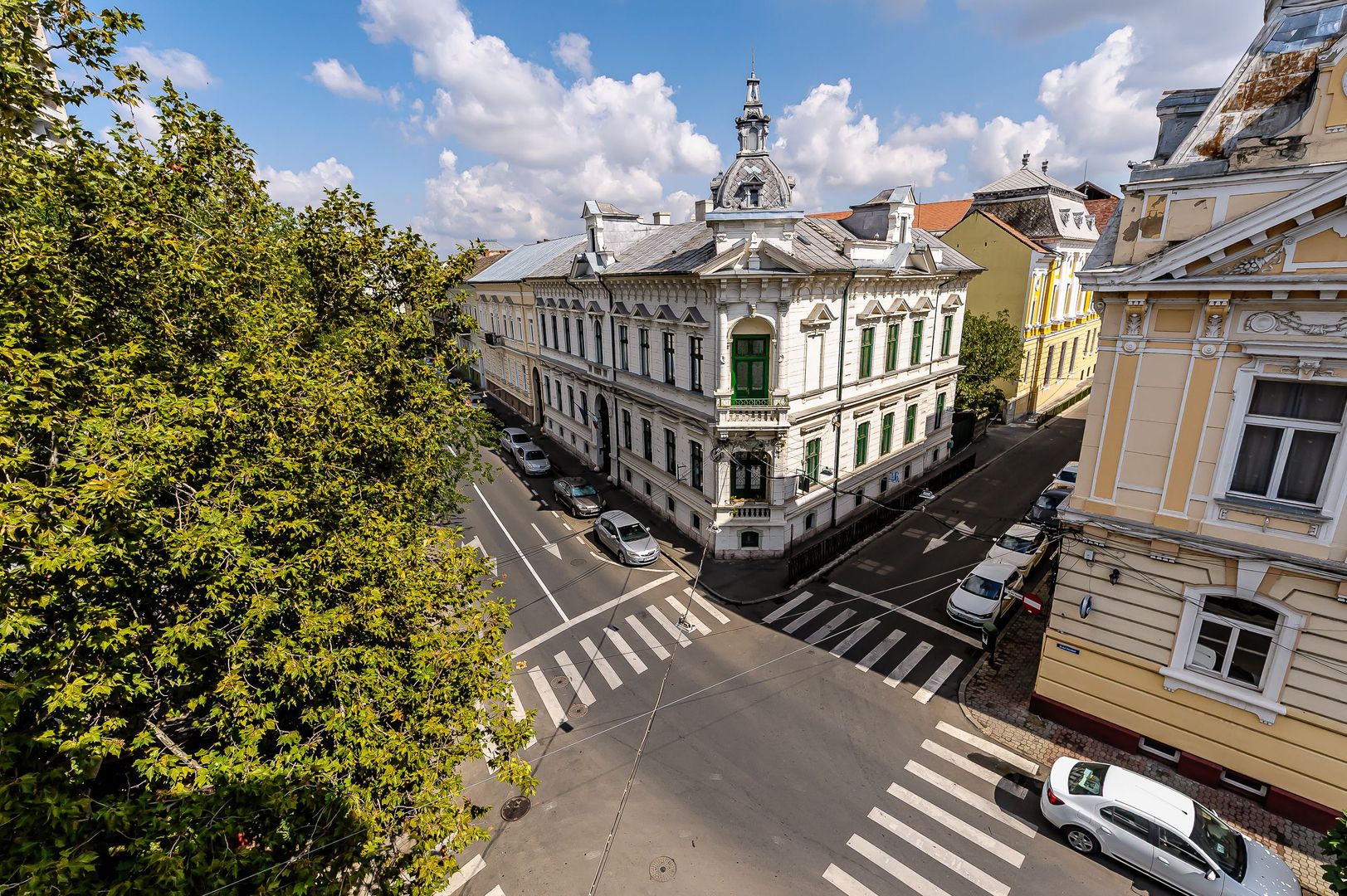 Clădire ultracentrală de vânzare Bulevardul Decebal Comision 0 - Poză 1