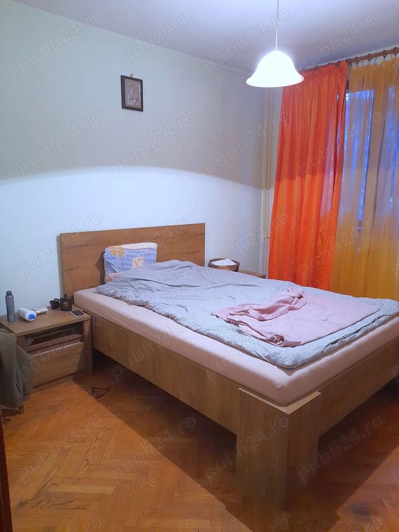 De vanzare apartament 4 camere Drumul Taberei - Poză 3