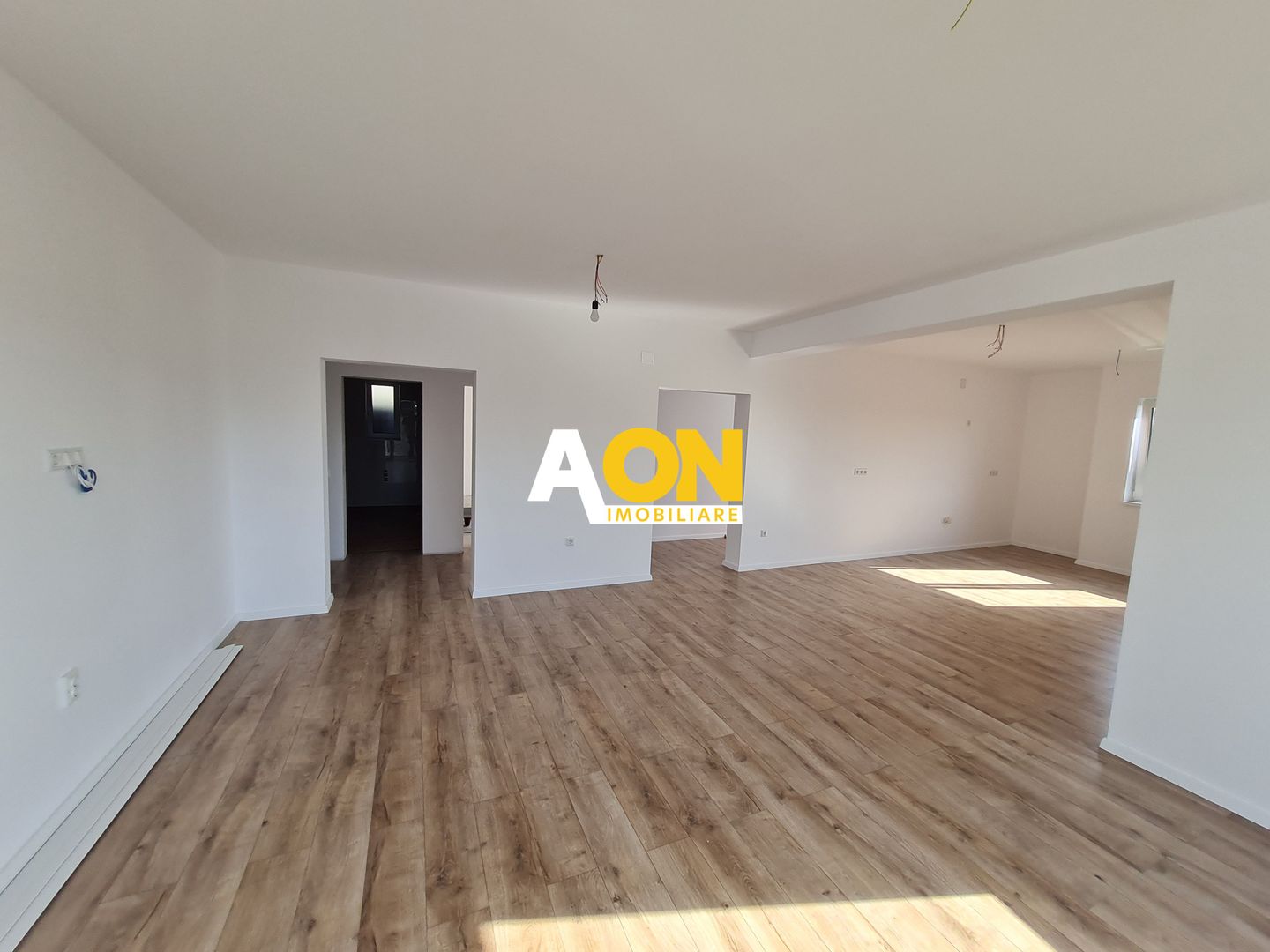 Casa 3 Camere, 132mp, Teren 480 mp, Toate Utilitatile, Zona Micesti - Poză 6