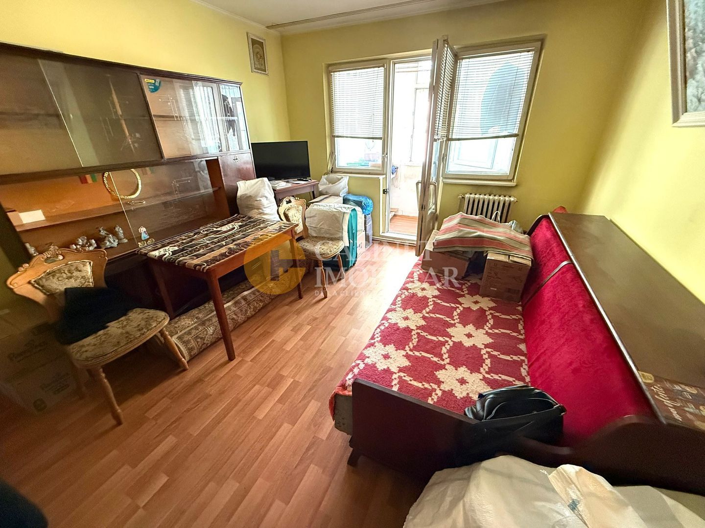 3 camere semidecomandat- Etaj Intermediar -Zona Zimbru - Poză 1