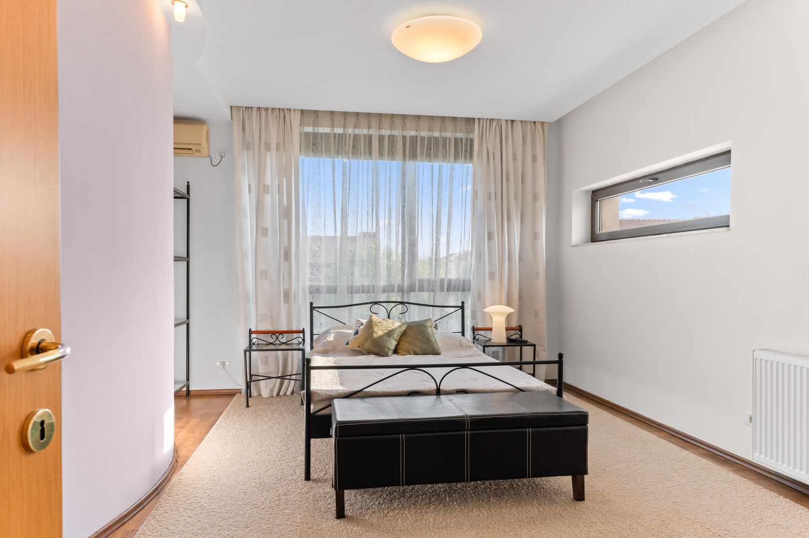 VANZARE Vilă PREMIUM cu 6 camere în zona Central, OTOPENI - Poză 25