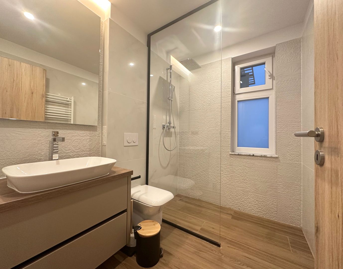 Penthouse de LUX 4 camere cu terasă spectaculoasă de 122 mp + jacuzzi - Poză 22