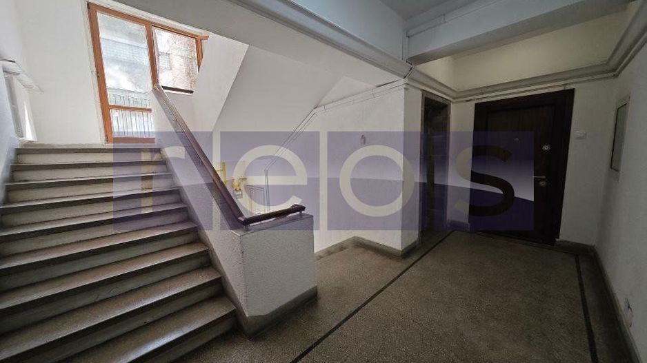 VANZARE APARTAMENT 3 CAMERE RENOVAT DECOMANDAT CENTRALA PROPRIE PIATA ROMANA - Poză 14