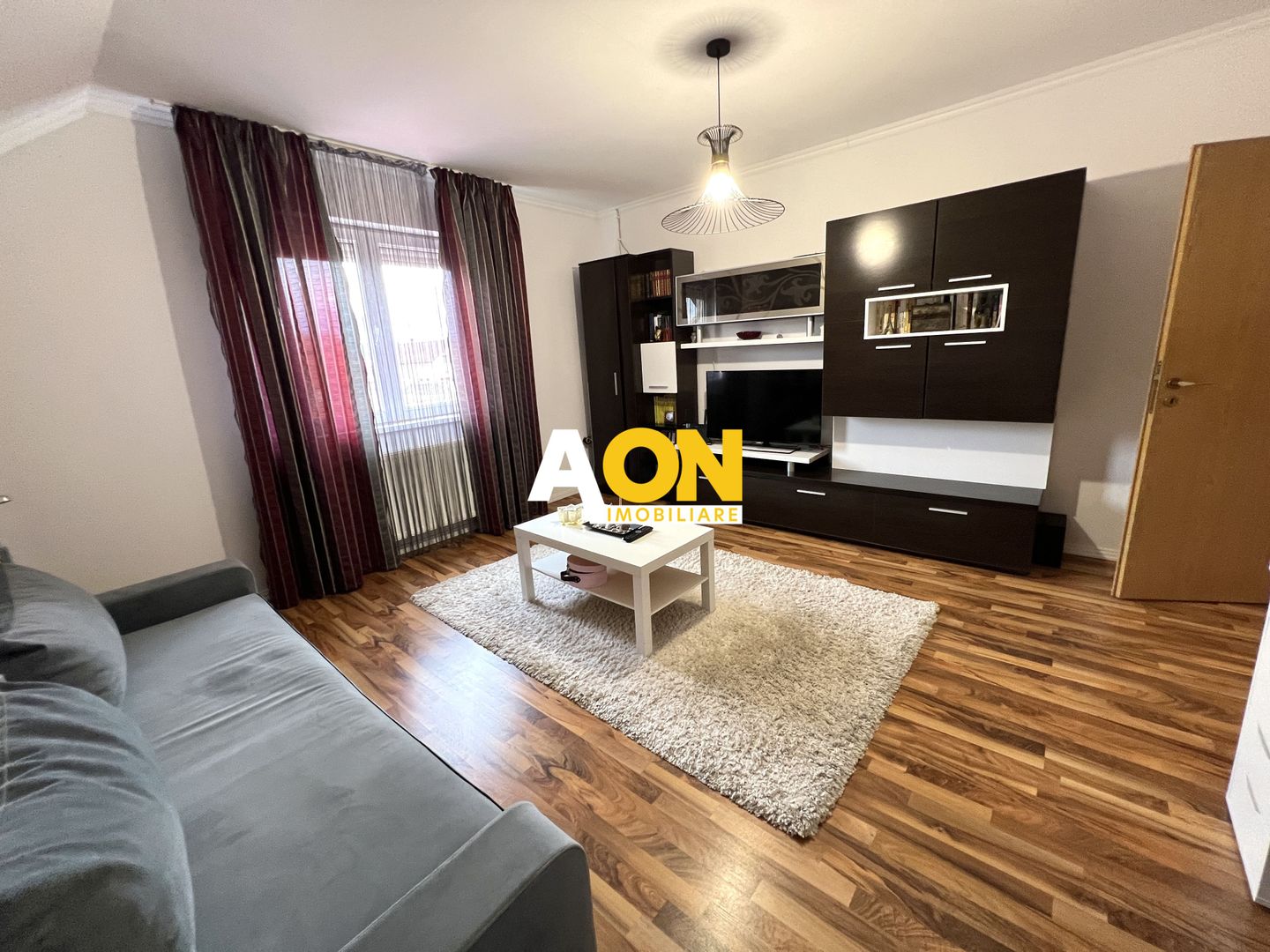 Casa de vanzare - 5 Camere, 2 Bai,  Garaj, 1000mp Teren - Poză 20