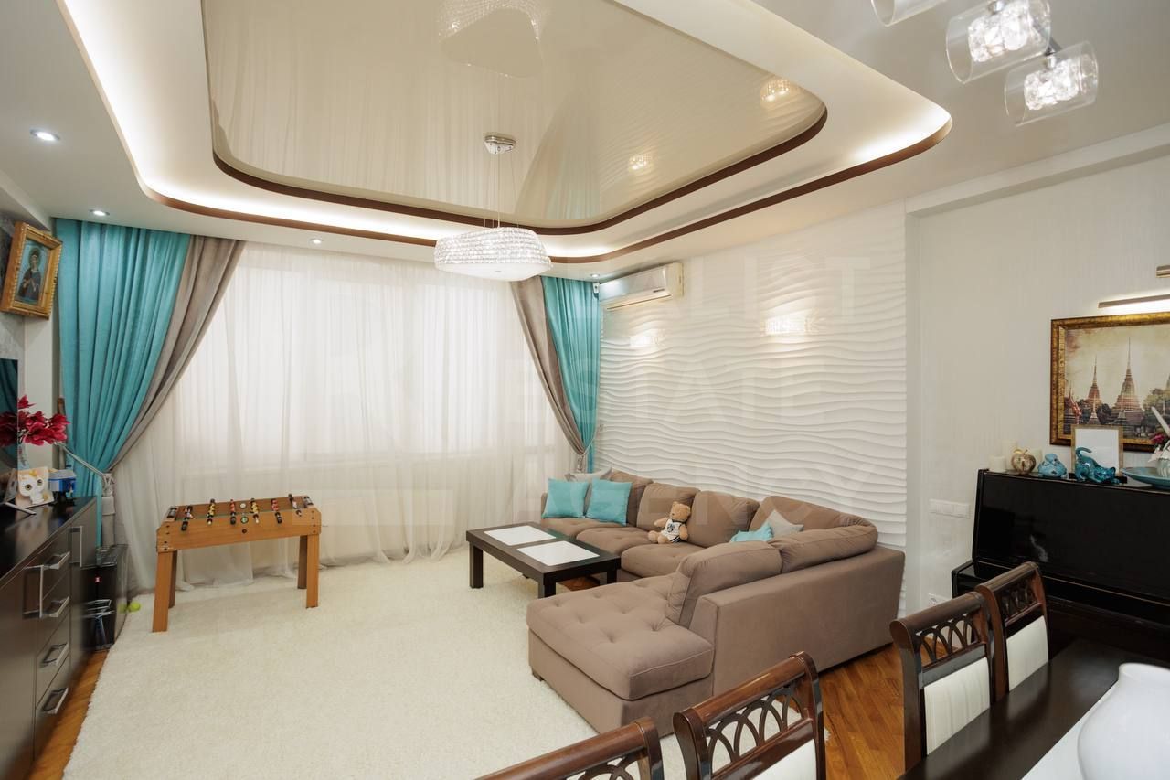 Vânzare, apartament 2 camere, living, bulevardul Traian, Botanica. - Poză 4