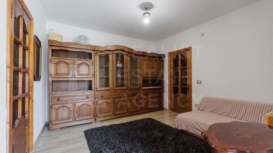 Vânzare, casă, 2 nivele, strada Traian, r-ul Ialoveni. - Poză 5