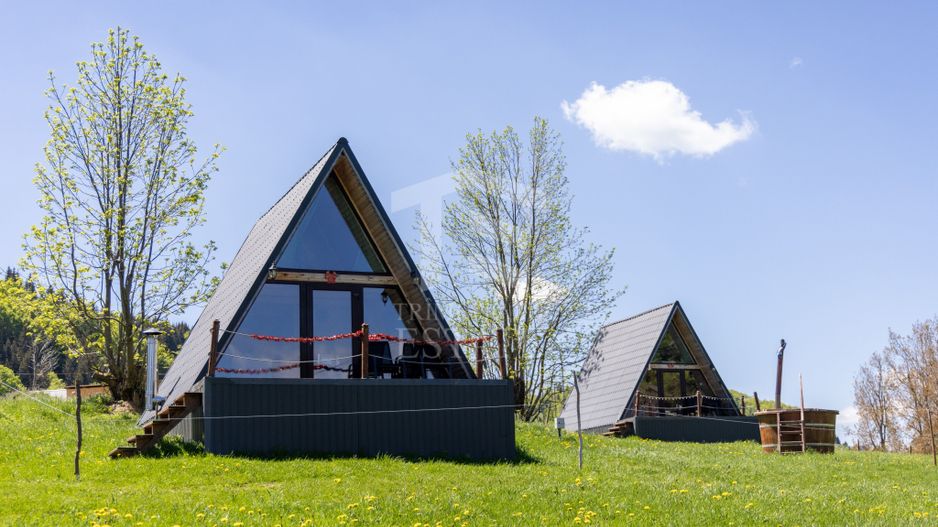 Fundata | Teren de vanzare | 7,656 mp + Cabane tip A Frame - Poză 8