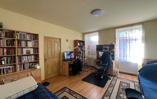 Apartament 2 camere de vânzare – etaj 1, zonă liniștită