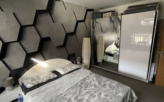 Apartament cu 3 camere, balcon, zona Florilor – Florești. - Poză 7