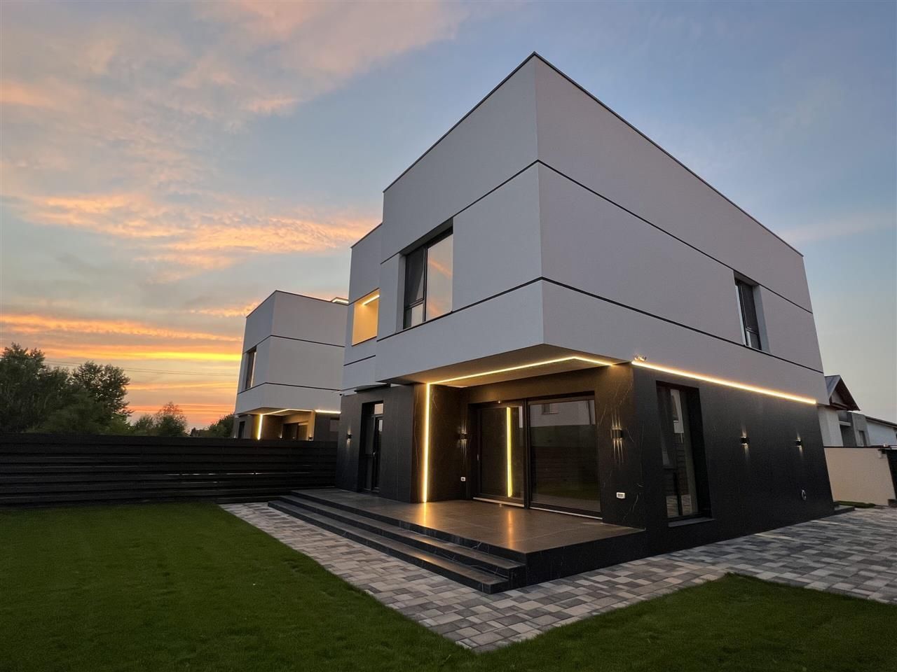 VILA PREMIUM | FINALIZATA | TUNARI - Poză 1